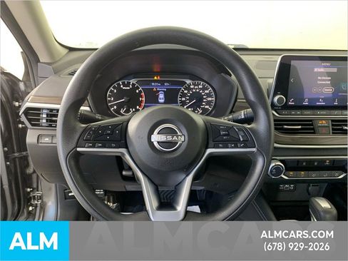 Used 2023 Nissan Altima 2.5 SV image 22