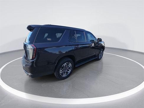 Used 2025 Chevrolet Tahoe Z71 w/ Comfort Package image 8