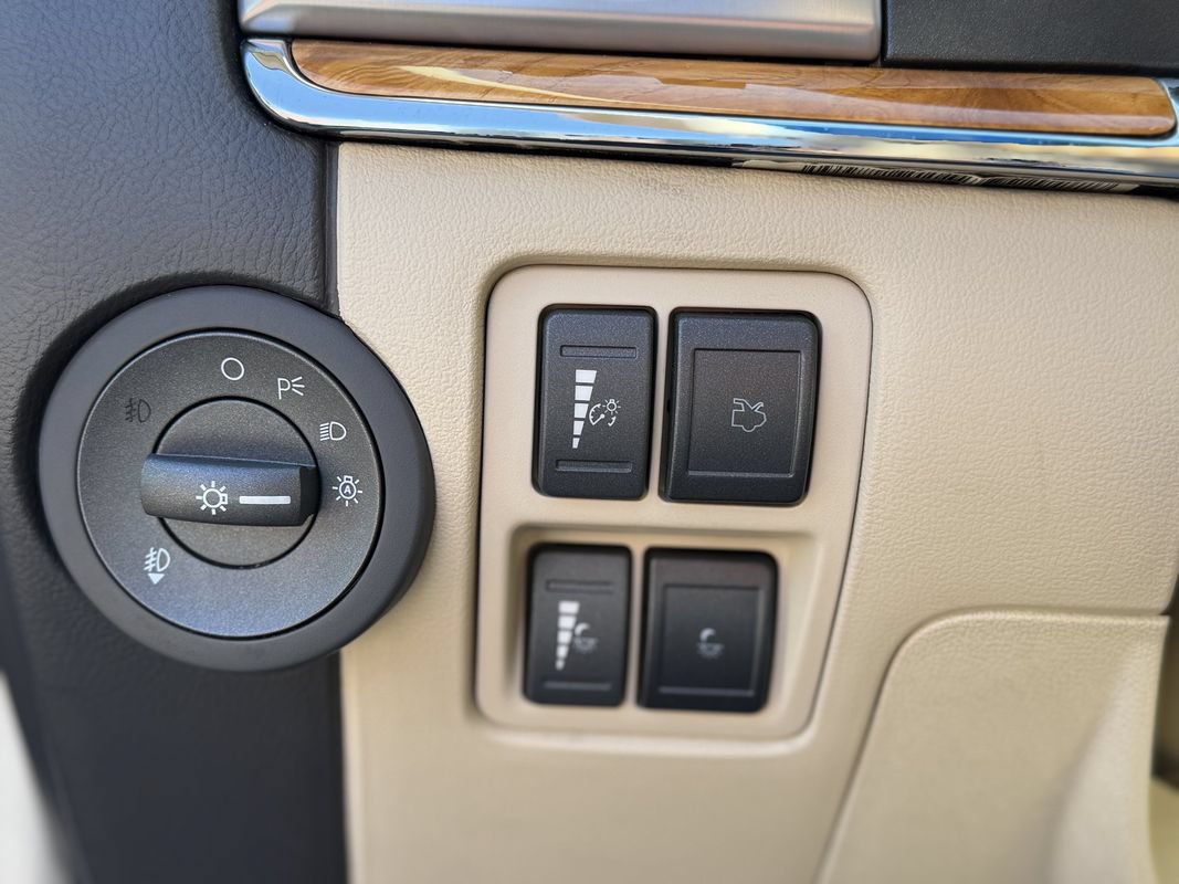 Used 2010 Lincoln MKZ AWD image 14