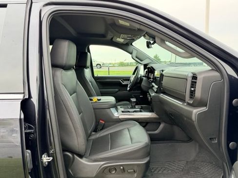 Used 2023 Chevrolet Silverado 1500 LTZ AWD/4WD image 11