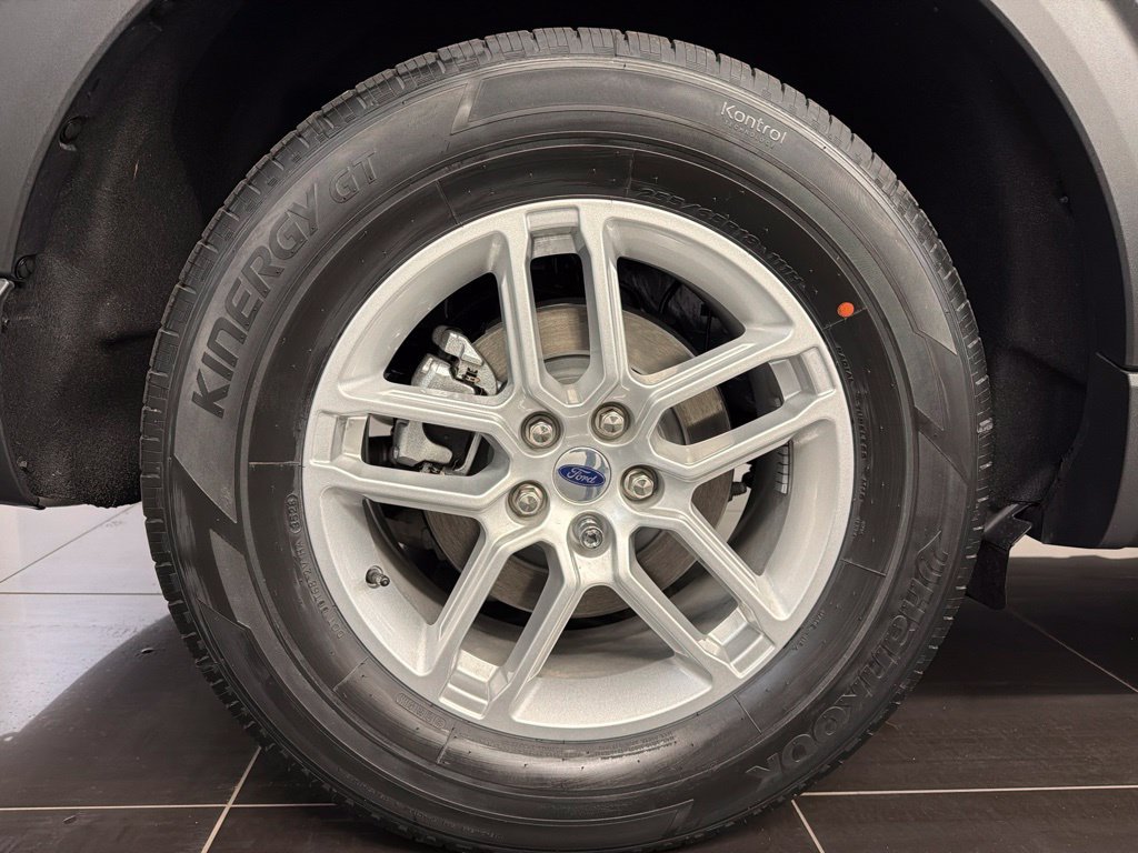 New 2027 Ford Explorer Active AWD/4WD image 7