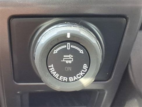 Used 2019 Ford F150 XLT w/ Equipment Group 302A Luxury image 11