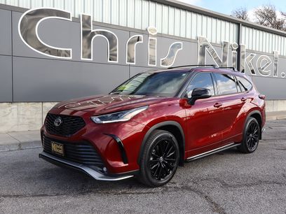 Used 2023 Toyota Highlander XSE