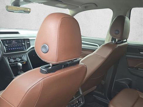 Used 2023 Volkswagen Atlas SEL R-Line image 15