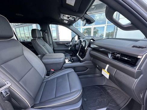 New 2026 GMC Yukon XL Elevation w/ LPO, Floor Liner Package image 28