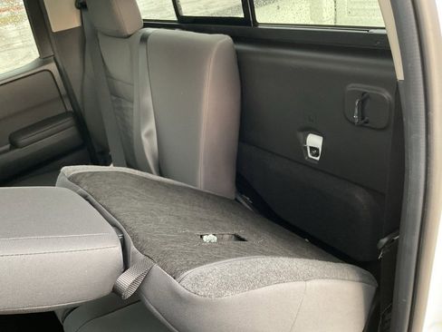 New 2026 Nissan Frontier S image 18