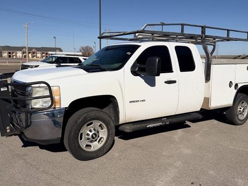 Used 2011 Chevrolet Silverado 2500 W/T image 10