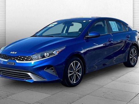 Used 2023 Kia Forte LXS FWD image 12