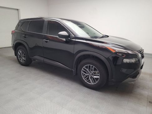 Used 2023 Nissan Rogue S image 11