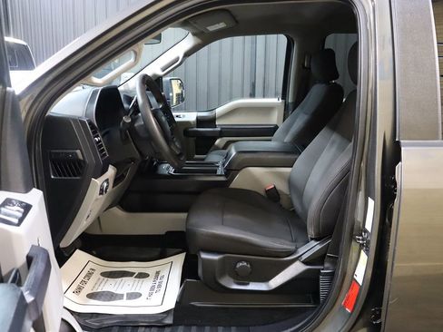 Used 2017 Ford F150 XL w/ Equipment Group 101A Mid RWD image 41