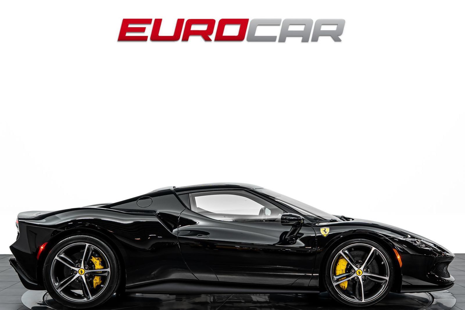 Used 2023 Ferrari 296 GTB RWD image 6