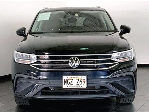 Used 2022 Volkswagen Tiguan SE FWD image 3