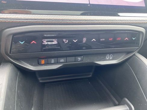 New 2026 Jeep Cherokee Limited AWD/4WD image 39