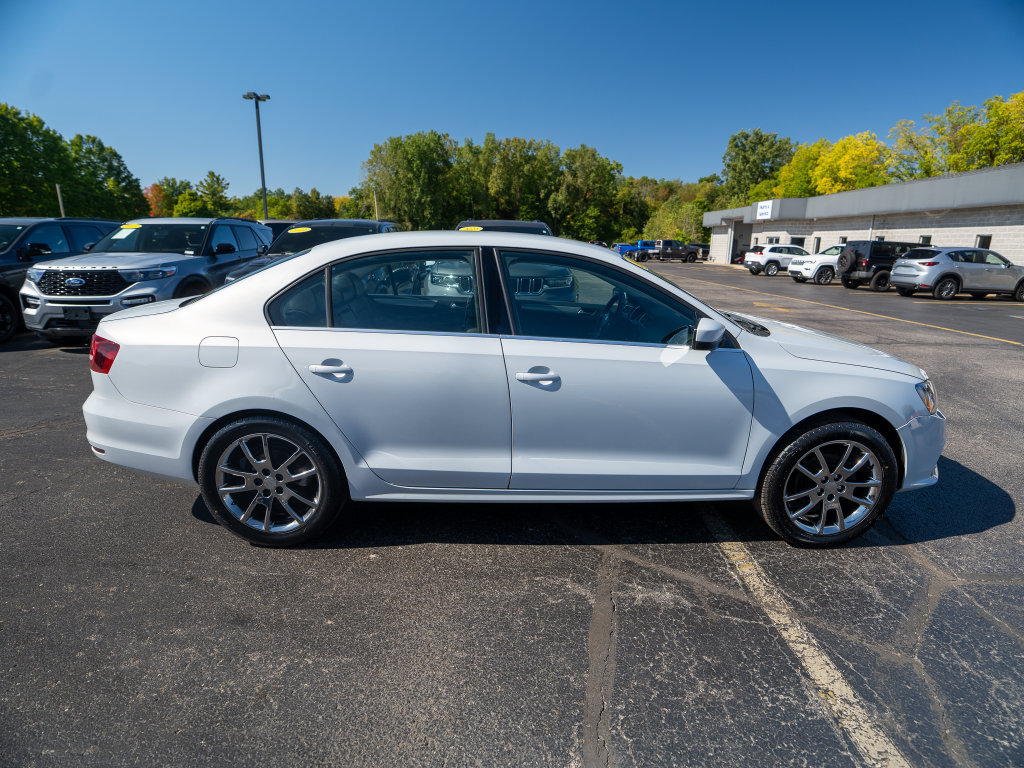 Used 2017 Volkswagen Jetta S w/ Jetta S Cold Weather Package FWD image 5