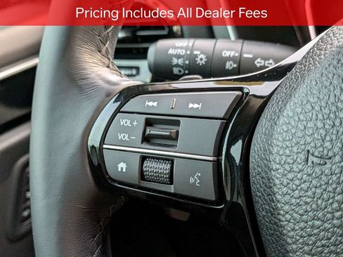 Used 2025 Honda Pilot EX-L image 26