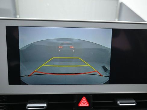 Used 2023 Hyundai Ioniq 5 SE AWD/4WD image 10
