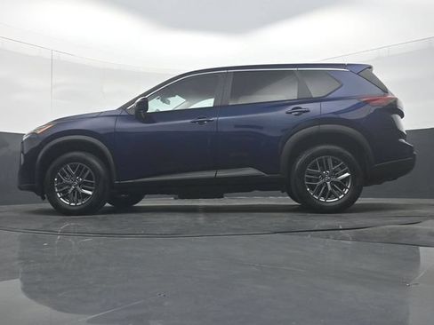 Used 2026 Nissan Rogue SV FWD image 29