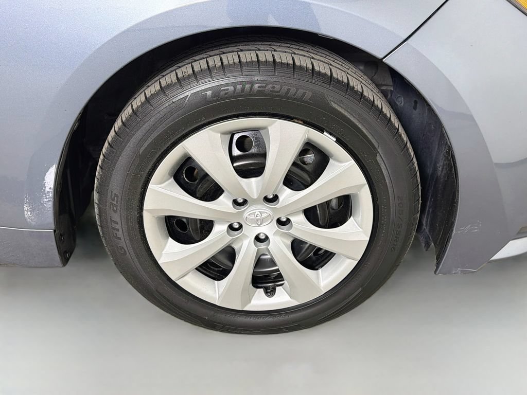 Used 2025 Toyota Corolla LE FWD image 26