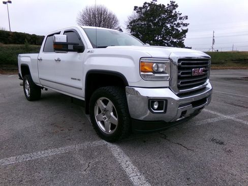 Used 2015 GMC Sierra 2500 SLT w/ Duramax Plus Package image 4