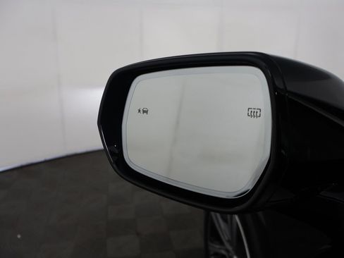 Used 2024 Cadillac Lyriq Luxury w/ LPO, Floor Liner Package AWD/4WD image 39