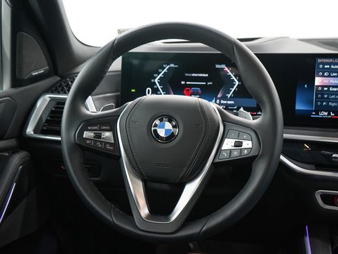 Used 2026 BMW X5 xDrive40i AWD/4WD image 16