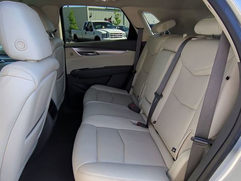 Used 2019 Cadillac XT5 Luxury image 13