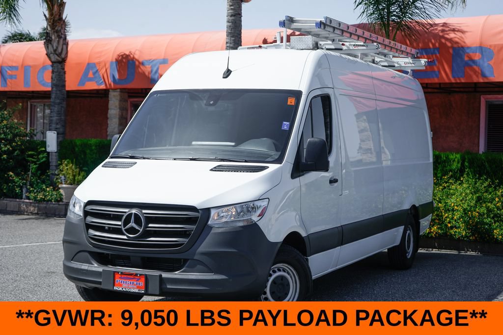 Used 2019 Mercedes-Benz Sprinter 170 Cargo image 4