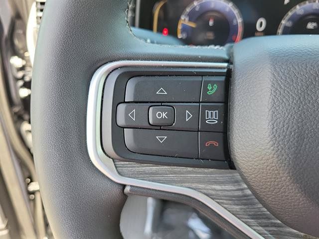 Used 2024 Jeep Wagoneer Series II w/ Flexible Seating Group AWD/4WD image 21