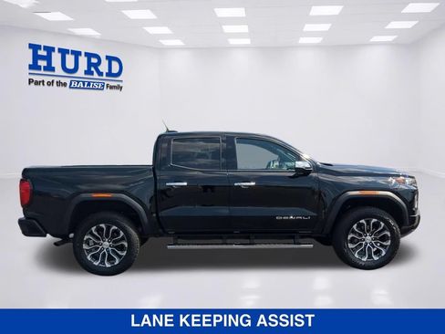 Used 2025 GMC Canyon Denali AWD/4WD image 3