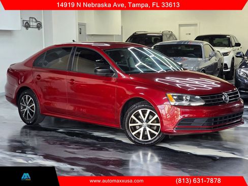 Used 2016 Volkswagen Jetta SE FWD image 35