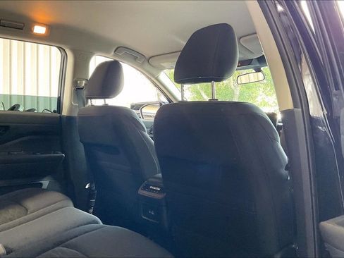 Used 2025 Nissan Pathfinder SV FWD image 20