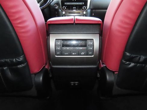 Used 2023 Lexus GX 460 Premium image 23