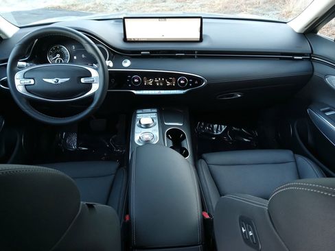 Used 2024 Genesis GV70 2.5T w/ Select Package image 15