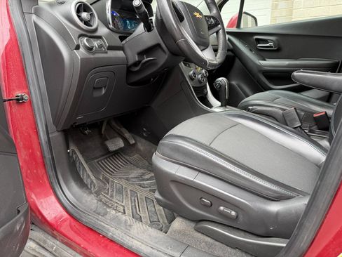 Used 2015 Chevrolet Trax LT w/ LT Plus Package AWD/4WD image 15
