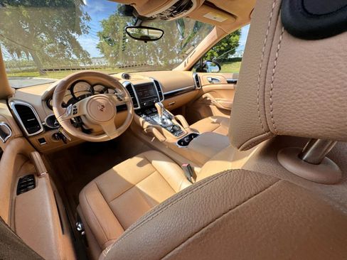 Used 2014 Porsche Cayenne AWD/4WD image 20