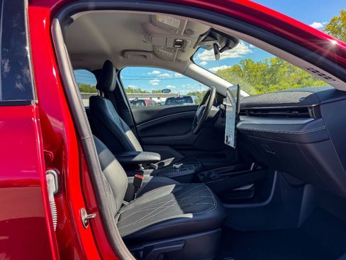 Used 2021 Ford Mustang Mach-E Select w/ Comfort/Technology Package AWD/4WD image 13