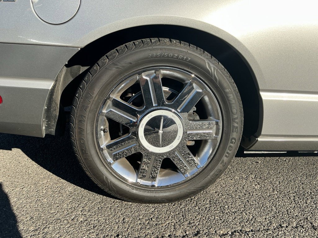 Used 2005 Ford Thunderbird RWD image 9