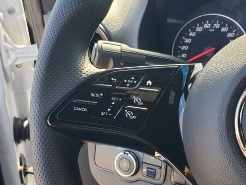 Used 2014 Mercedes-Benz Sprinter 3500 image 12