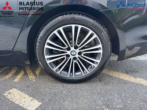 Used 2017 BMW 540i xDrive AWD/4WD image 16