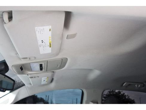 Used 2022 Chevrolet Colorado LT w/ Safety Package RWD image 28