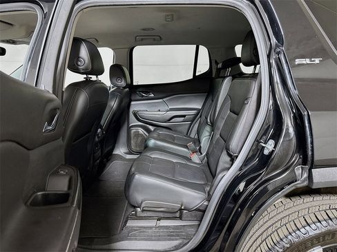 Used 2019 GMC Acadia SLT w/ Black Edition image 23