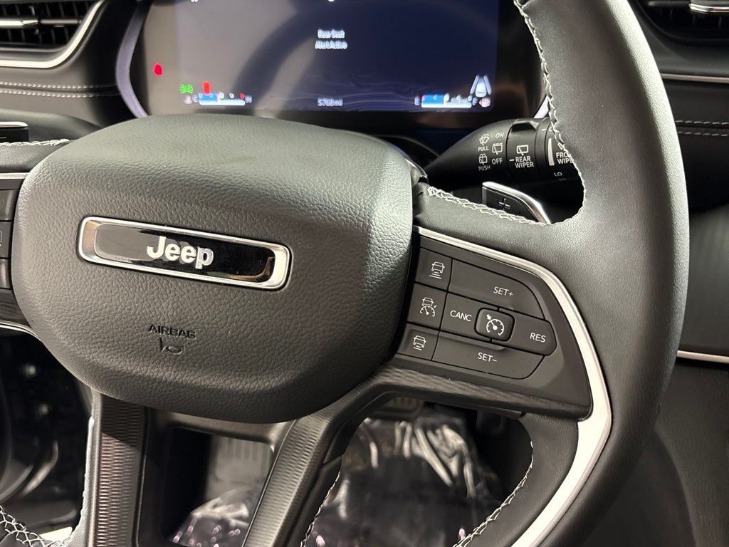 Used 2025 Jeep Grand Cherokee Laredo w/ MOPAR Finishing Package RWD image 29