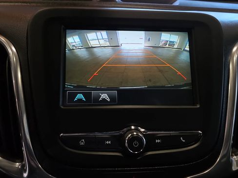 Used 2018 Chevrolet Equinox LT FWD image 27