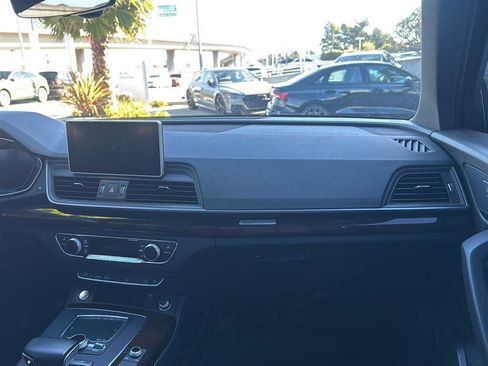Used 2018 Audi Q5 2.0T Premium Plus w/ Premium Plus Package image 11
