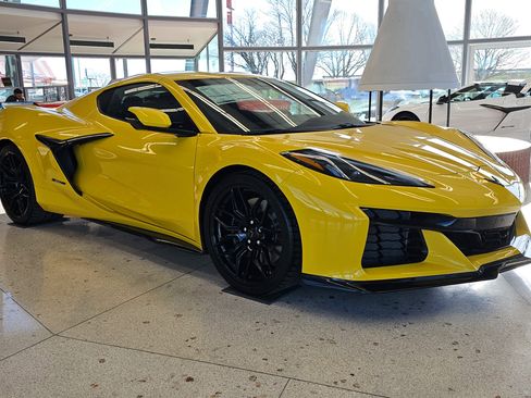 New 2025 Chevrolet Corvette Z06 image 3