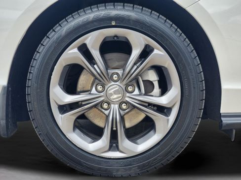 Certified 2023 Honda Accord EX image 11