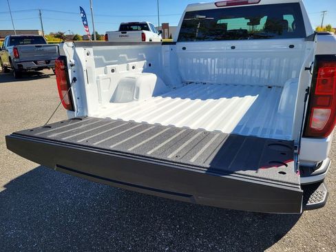 New 2026 GMC Sierra 1500 Elevation image 8