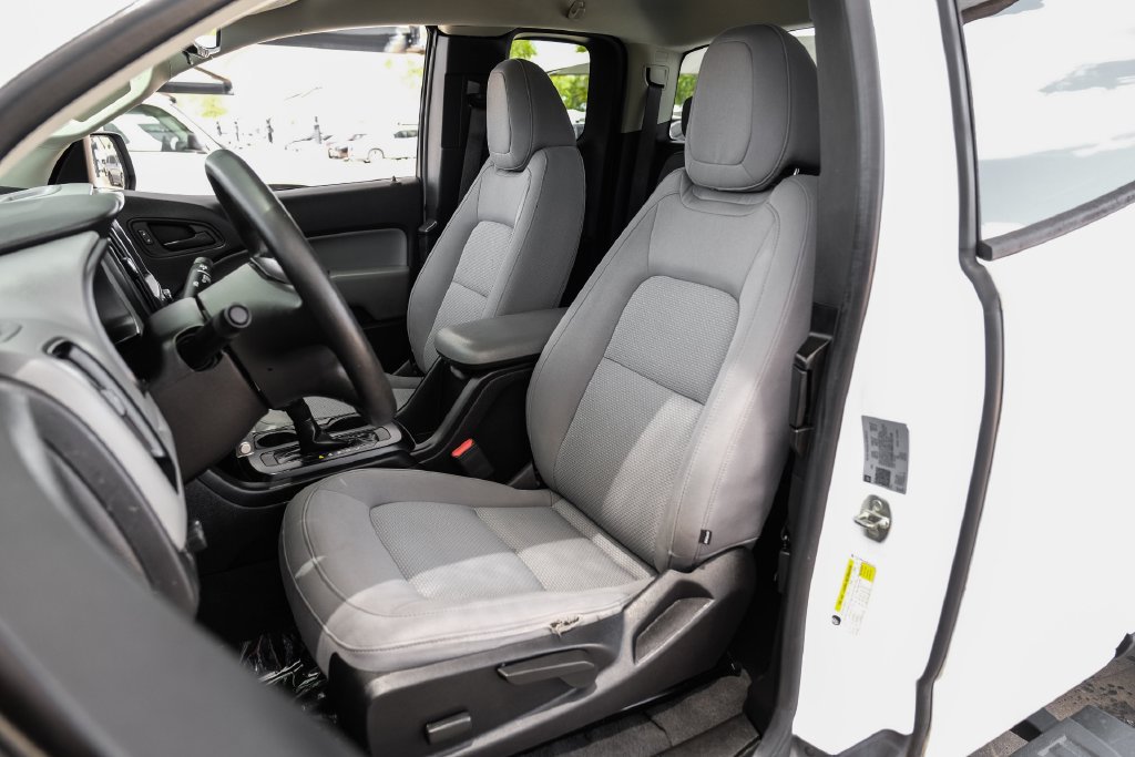 Used 2021 Chevrolet Colorado W/T w/ WT Convenience Package RWD image 31