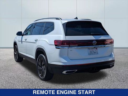 Certified 2026 Volkswagen Atlas SE w/ Panoramic Sunroof Package FWD image 3