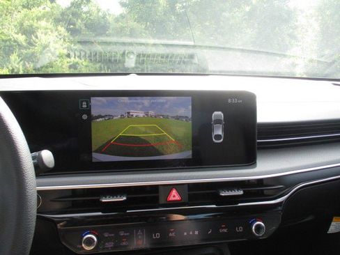 New 2025 Kia K5 LXS image 19